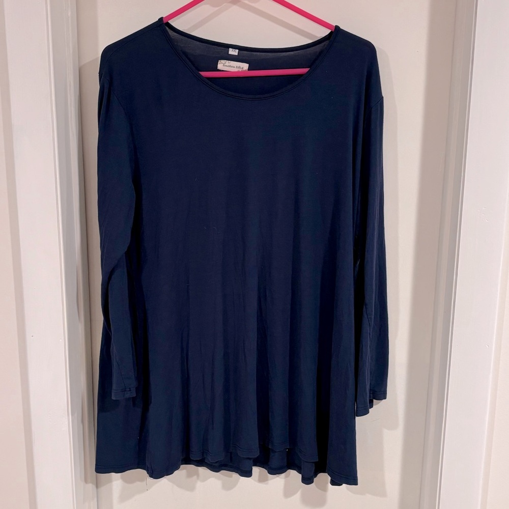 Basic Navy Tee